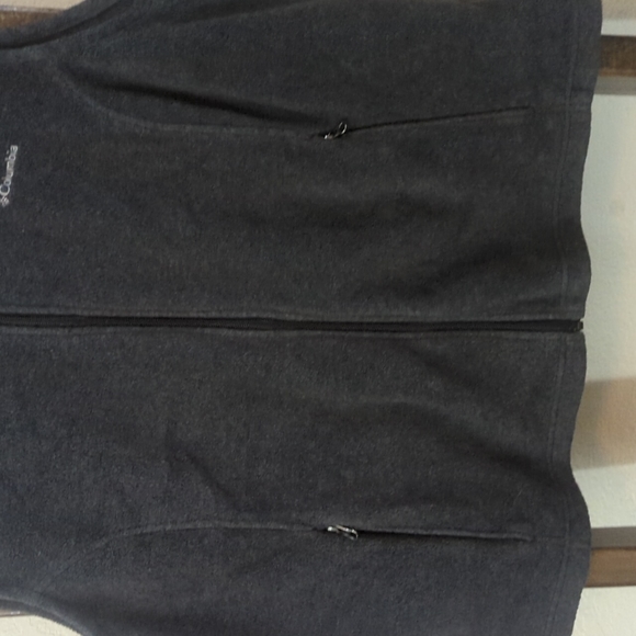 Columbia Vest - Picture 2 of 9